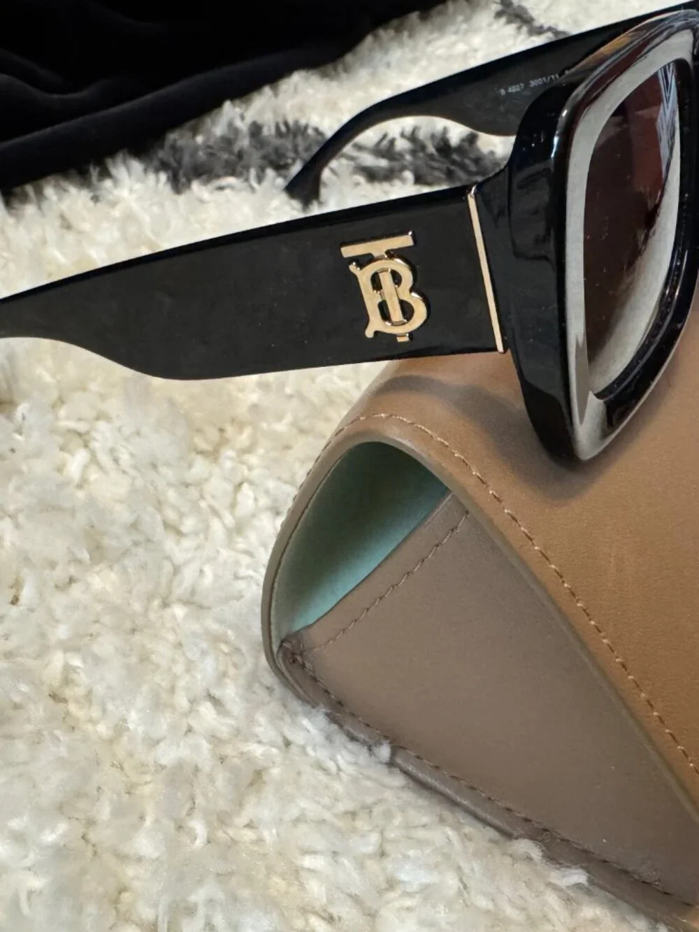 Burberry Sunglasses Delilah B4327 3977/87 Black Gloss Gold Thick Rim 51-23-140